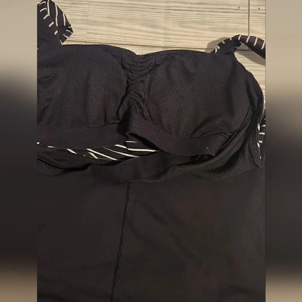 Lululemon Athletica Aria II Black and White Striped Tank Top Size 2